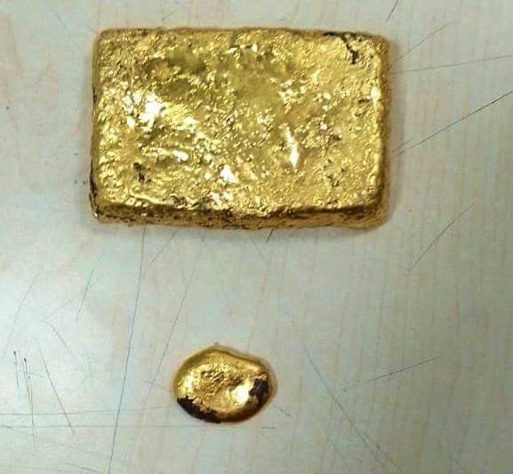 Hyderabad customs booked case for smuggling gold