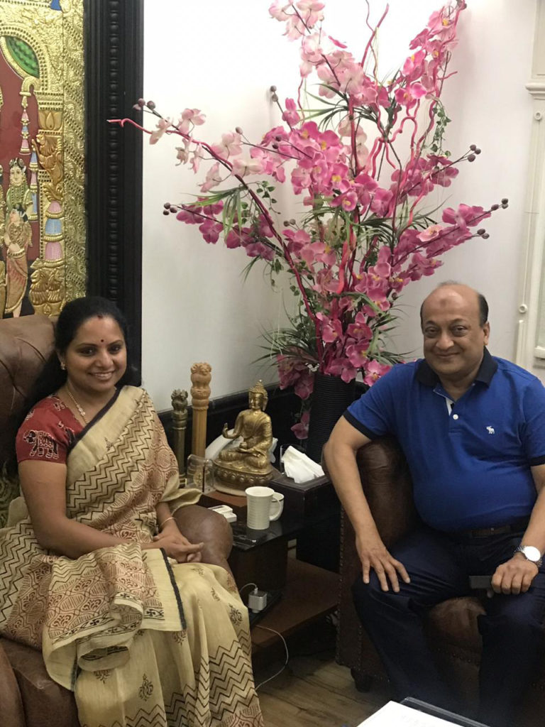 Iftekhar Shareef with TRS party member Kavitha to join TRS?