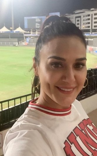 Preity Zinta Thanks Sharjah, Cricket Dressing Room Peace, Dressing Rooms, Players Perform, Field, Win, Matches, Respect, Mock, Taunt, Groups, Sharjah, IPL 2020, IPL 2021, Players, Cricket, Preity Zinta