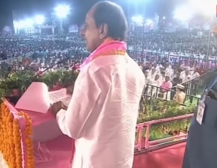 Telangana growth see KCR on right place to benefit people with more schemes